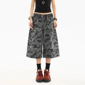 Retro Camouflage Cropped Denim Shorts For Women