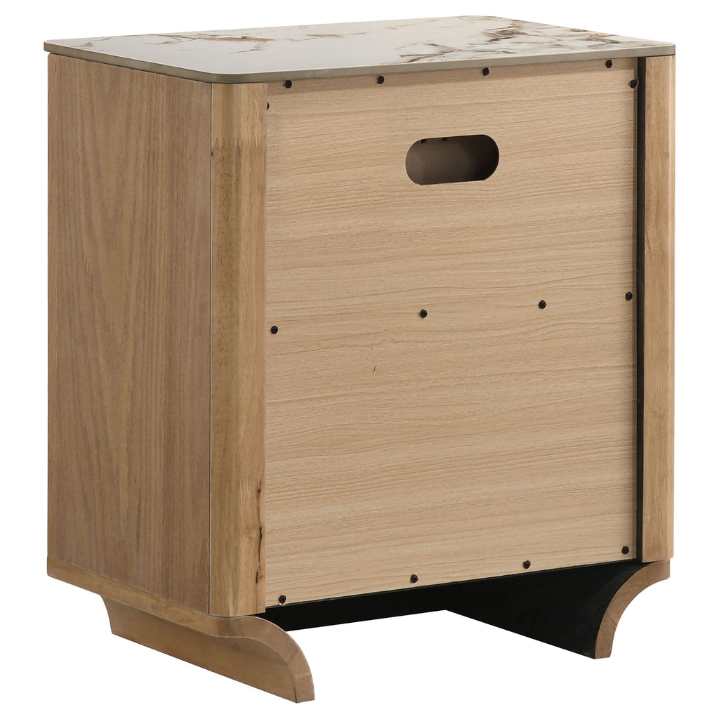 Leanne 5-piece Queen Bedroom Set Light Oak