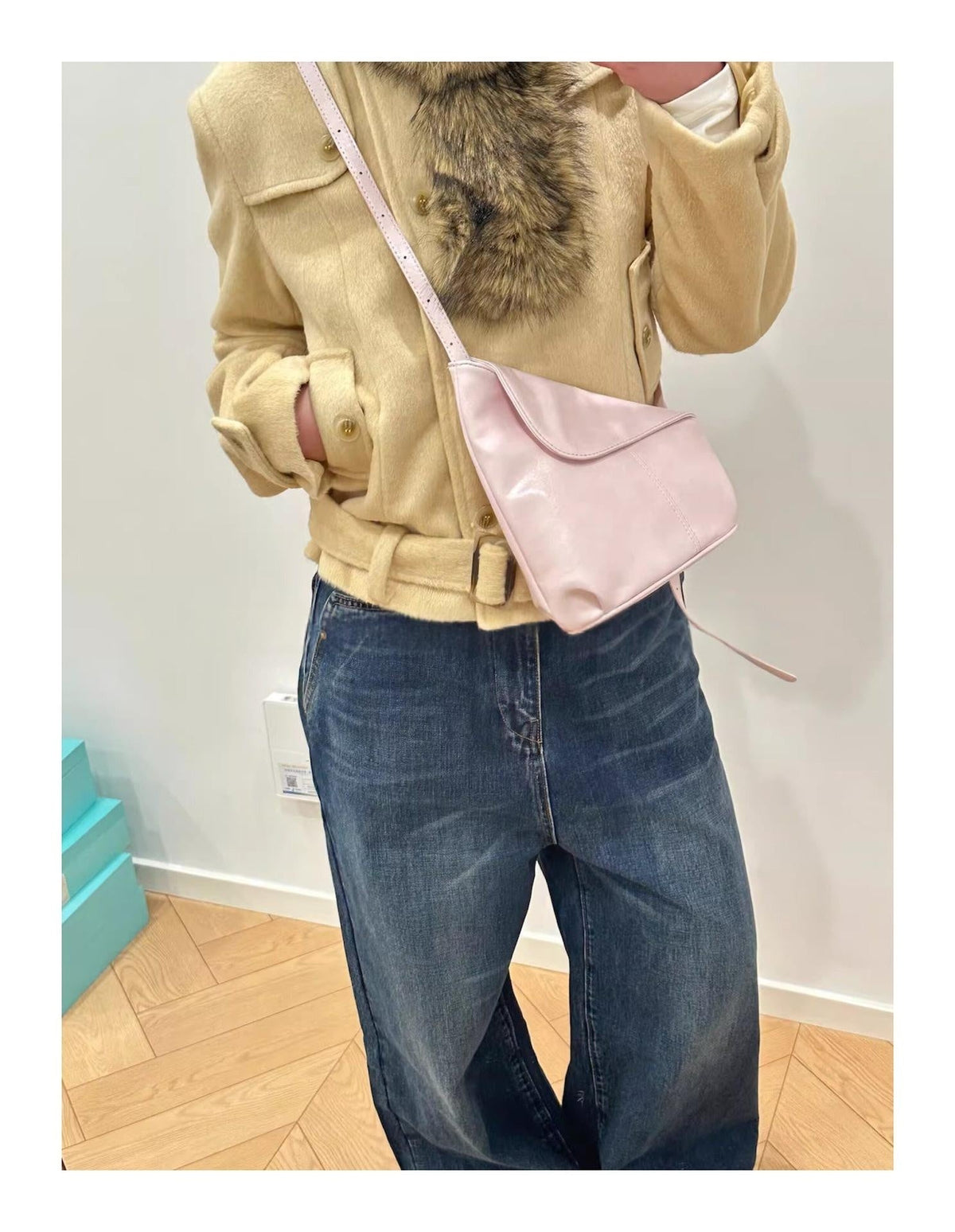 New Arrival Niche-design Oil-waxed Leather Crossbody Bag