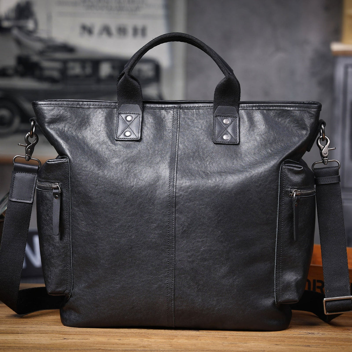 Mens Large-Capacity Shoulder And Crossbody Bag Made From Full-Grain Leather
