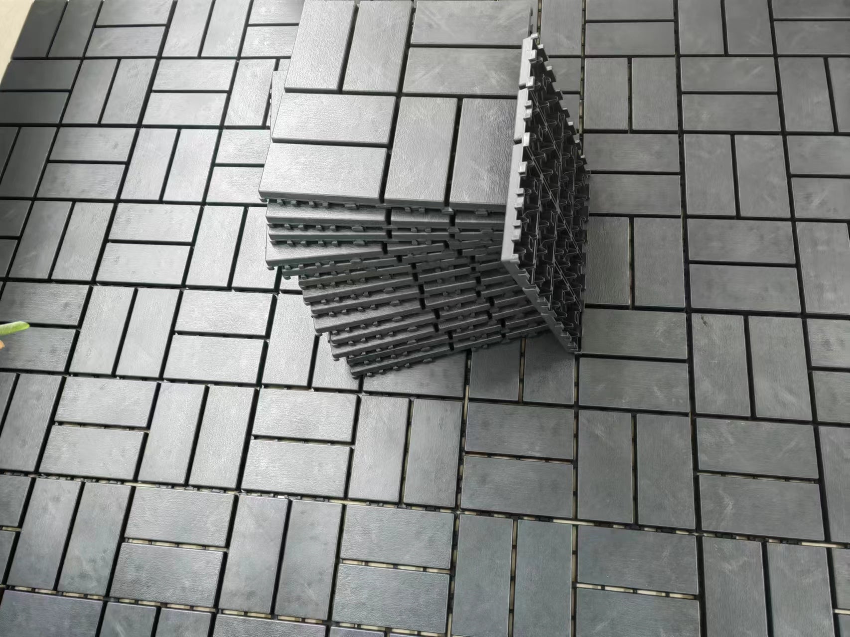 Plastic interlocking deck tiles, 36 pieces, 12 inch x 12 inch waterproof terrace tiles, with strong drainage design in grey