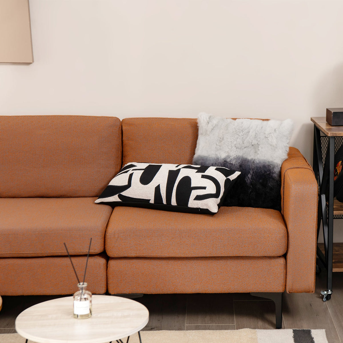 3-Seat Sectional Sofa Couch with Armrest Magazine Pocket and Metal Leg