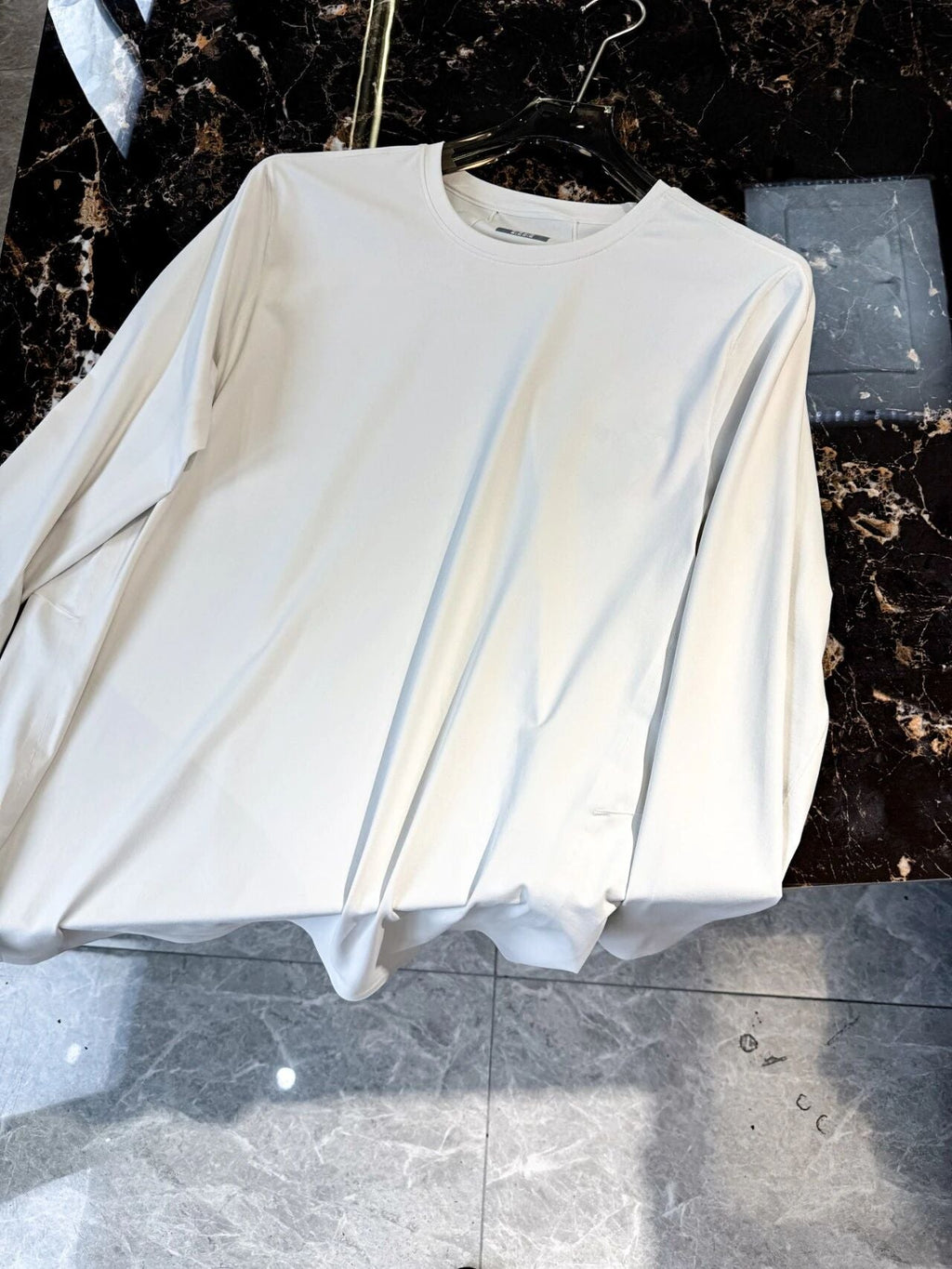 Men's Crew Neck Long Sleeve T-Shirt, High Stretch Seamless Functional Base Layer Top, Versatile Athletic Undershirt For Commuting Outdoor Spring Fall
