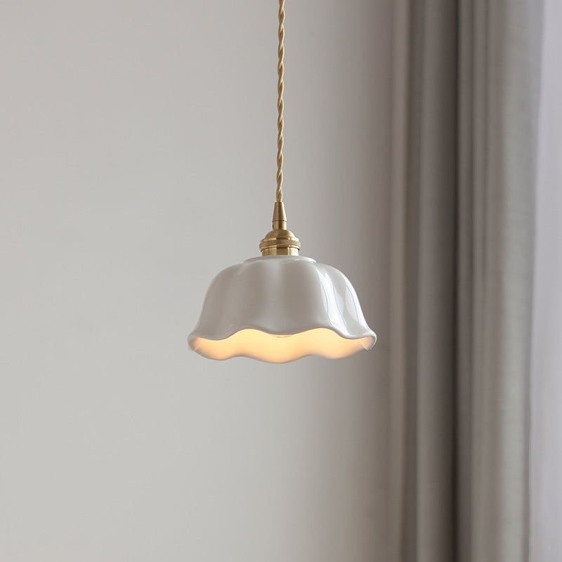 Modern Minimalist Dining Room Pendant Light Japanese Simple Solid Wood Pendant Light Fresh Single Head Three Heads Dining Room Pendant Light