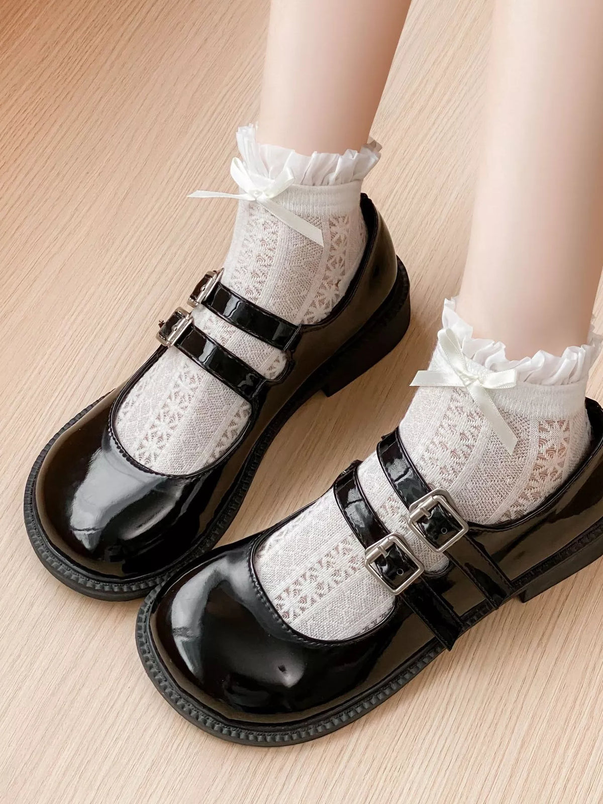 Lace Bow Socks