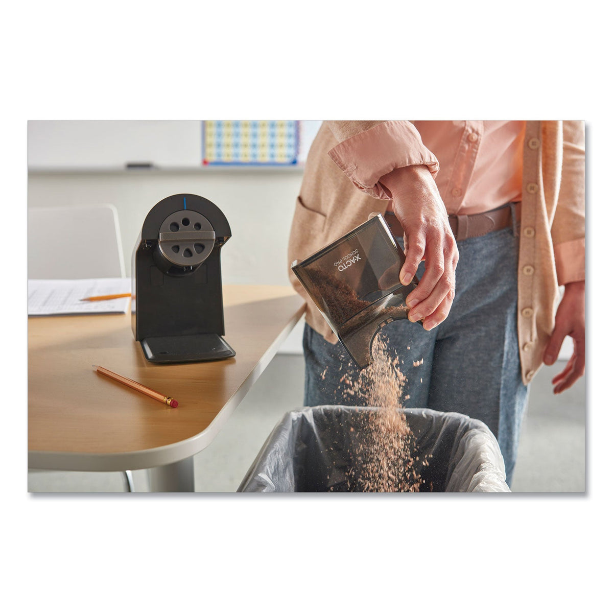 X-ACTO Model 1670 School Pro Classroom Electric Pencil Sharpener, AC-Powered, 4 x 7.5 x 7.5, Black/Gray/Smoke
