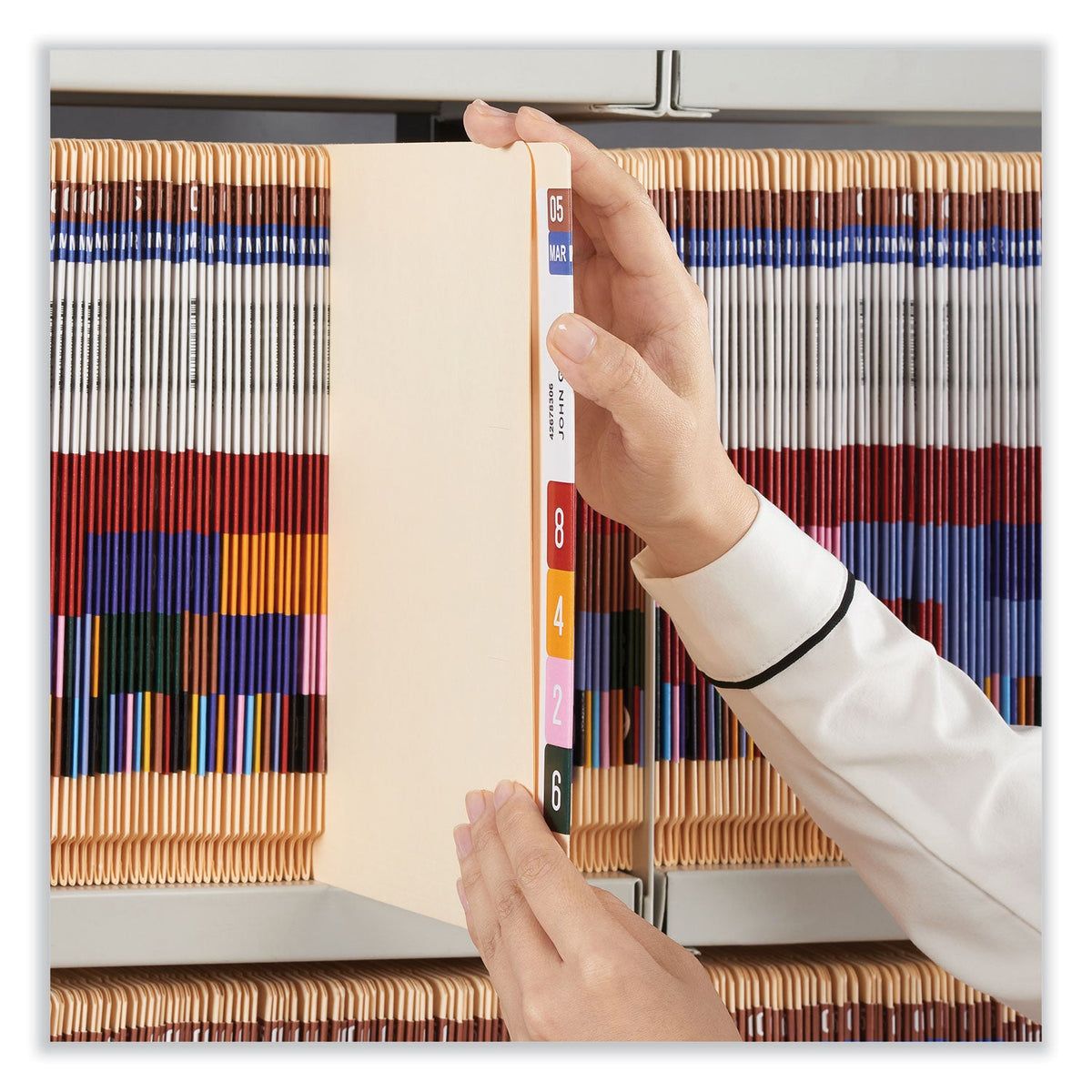 Universal Deluxe Reinforced End Tab Folders, 9" High Front, Straight Tabs, Letter Size, 0.75" Expansion, Manila, 100/Box