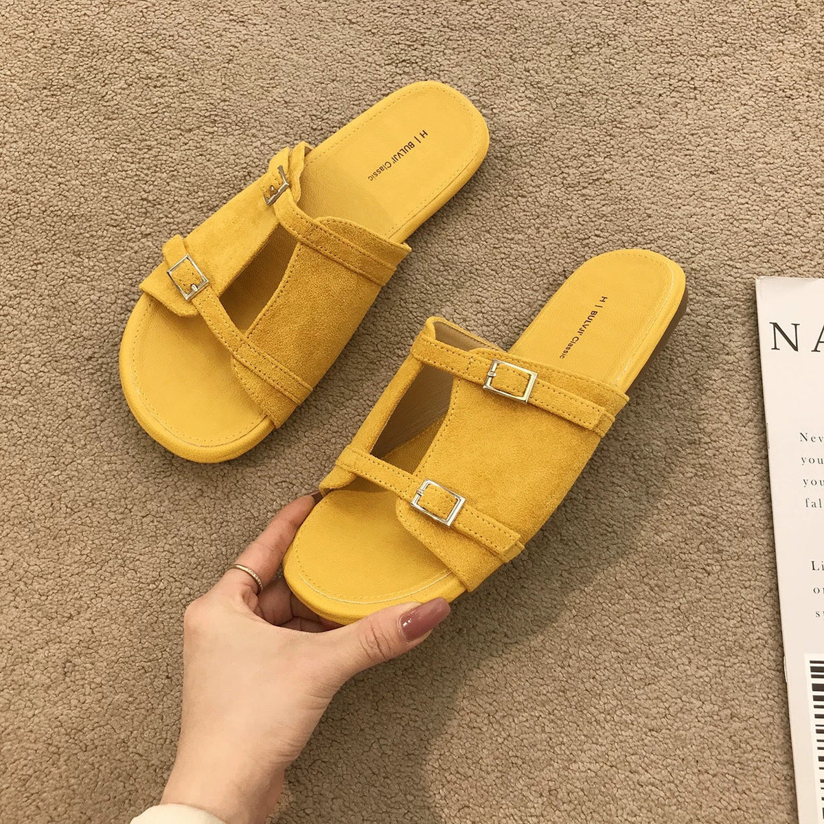 Summer Outdoor New-style Retro Flat-heeled Sandals
