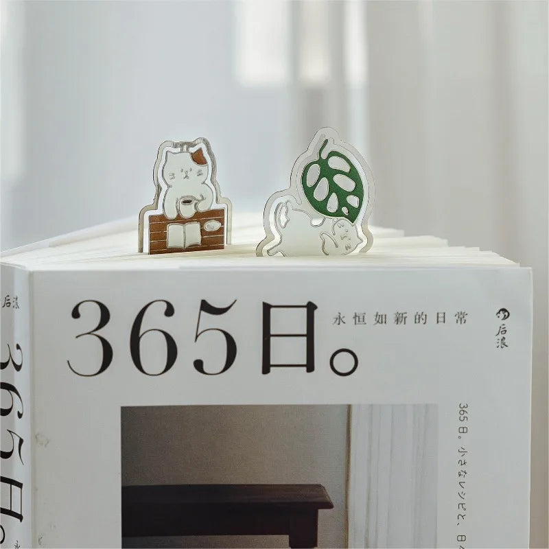 1 Piece Metal Bookmark Cat Life Cute Cartoon Page Clip for Reading Student Gift Book Accessory,Animal Design Book Lover Present