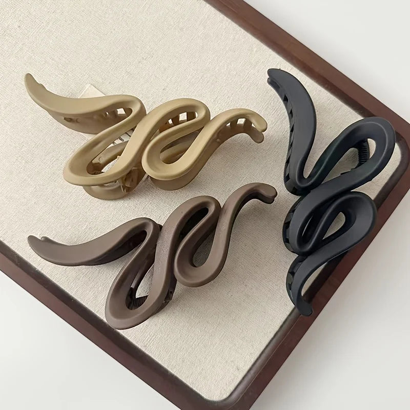 1 Set of 3 Large Matte Wave Hair Clips for Women - Retro Y2K Style Solid Color Shark Clips, Easy to Secure & Style Hair