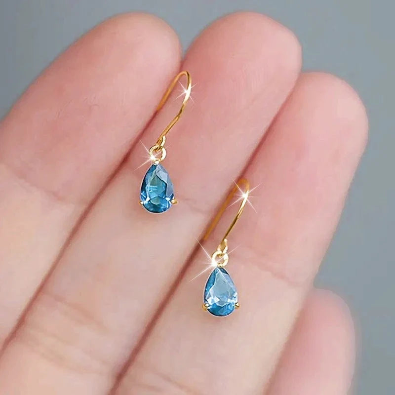 Huitan Trendy Gentle Hoop Earrings for Women Delicate Stylish Ear Piercing Accessories Modern Graceful Lady Engagement Jewelry
