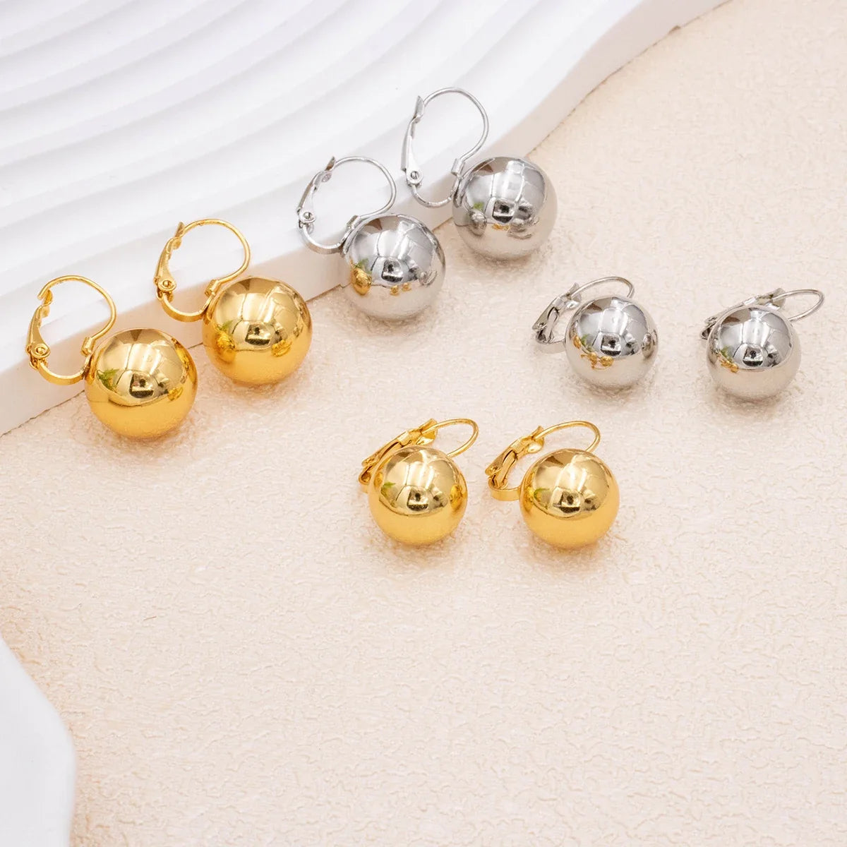 Round Ball Drop Earrings Hollow Stainless Steel Hoop Earrings Smooth Metal Ears Piercing Jewelry Party Girls Female Gift