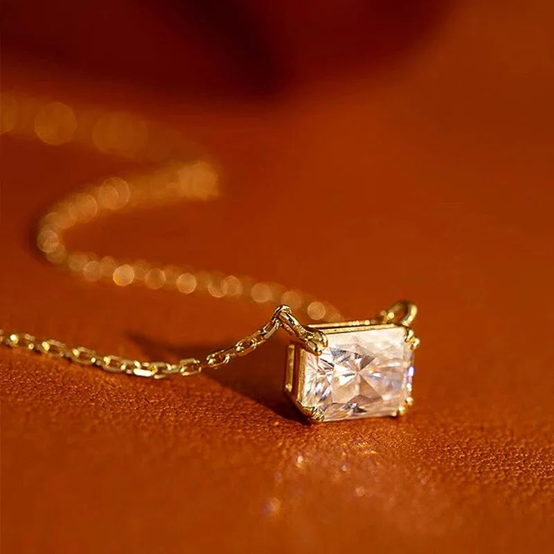 Huitan Temperament Geometric Crystal Cubic Zirconia Pendant Necklace for Women Wedding Accessories Fashion Versatile Jewelry