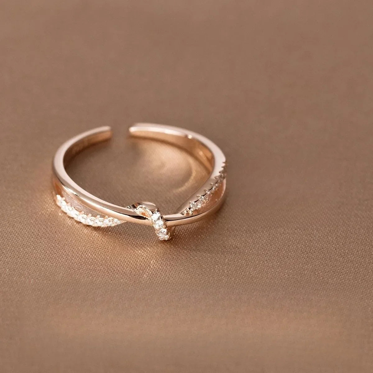 925 Sterling Silver Cross Knotting Zircon Ring | Women's Wedding Cocktail Jewelry