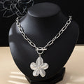 A Fashionable Women's Pendant Necklace, Vintage Simple Wisteria Flower Necklace, Elegant and Versatile Flower Pendant Necklace, No Box