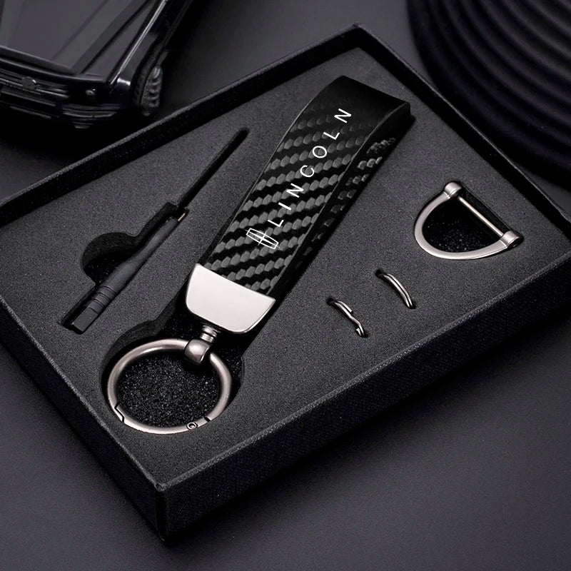 Carbon Fiber Style Car Keychain | Microfiber Leather Key Ring for Lincoln Navigator