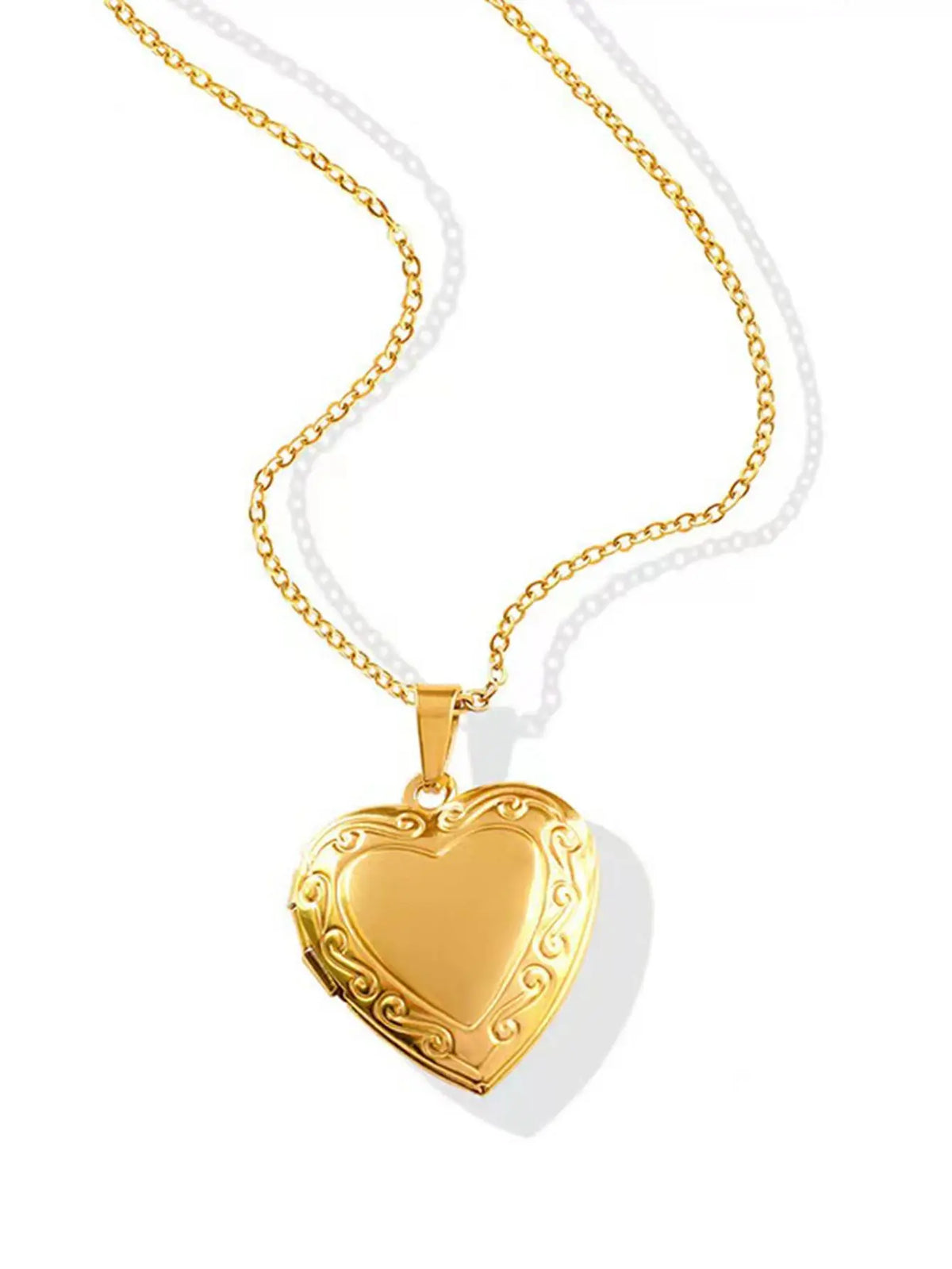 Vintage Carved Heart Photo Box Necklace, Gold-Plated Openable Heart Pendant, Fine Chain Clavicle Chain, Women's Commemorative Jewelry Gift for Best Friend