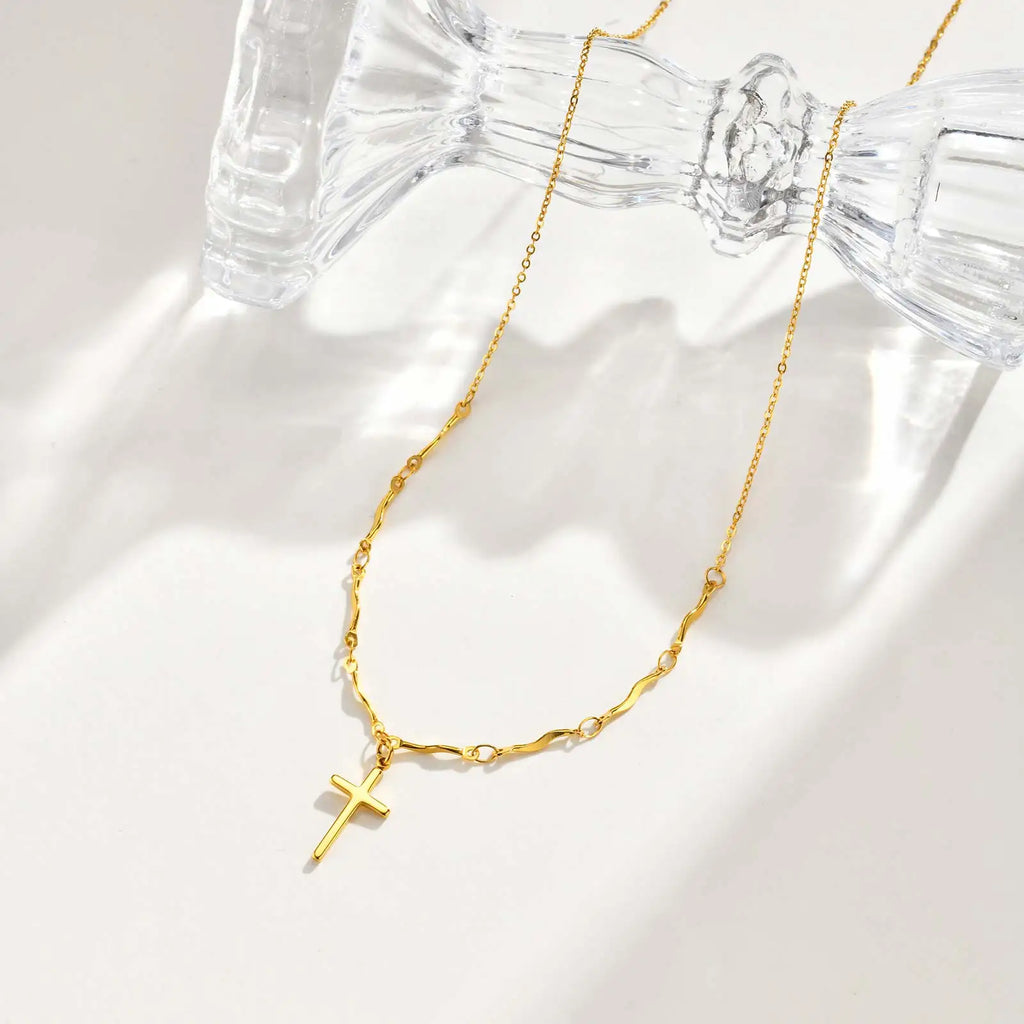 Minimalist Stainless Steel Cross Pendant Necklace, Non-fading Gold Plated Wave Chain Charm Necklace, Exquisite Jewelry for Women