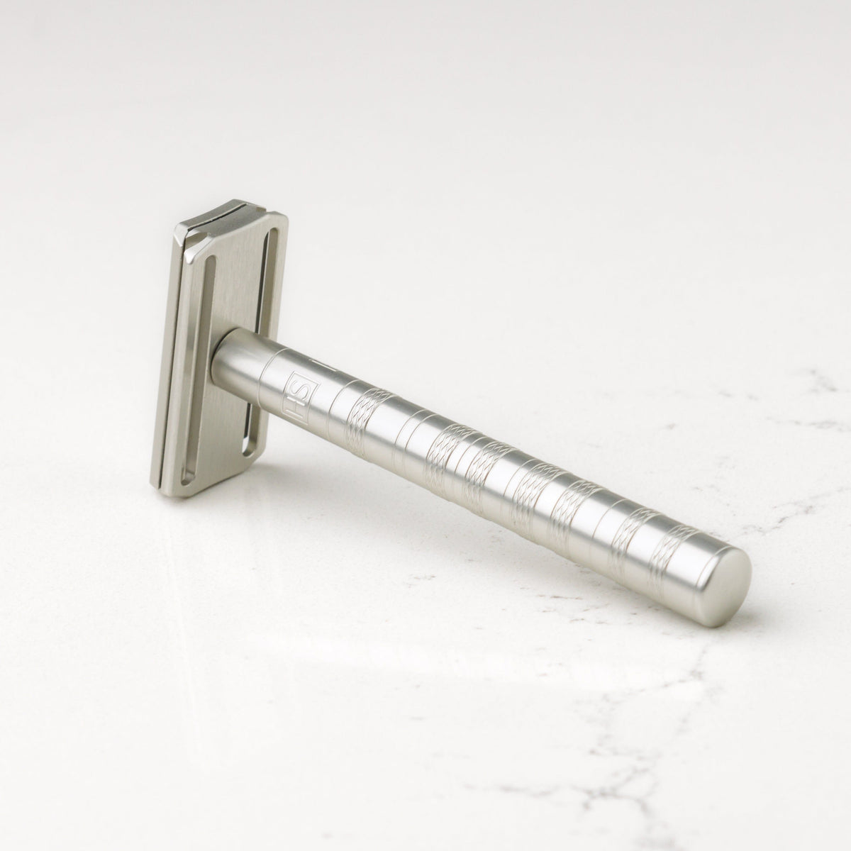 Henson Shaving [AL13-V2] Medium Safety Razor