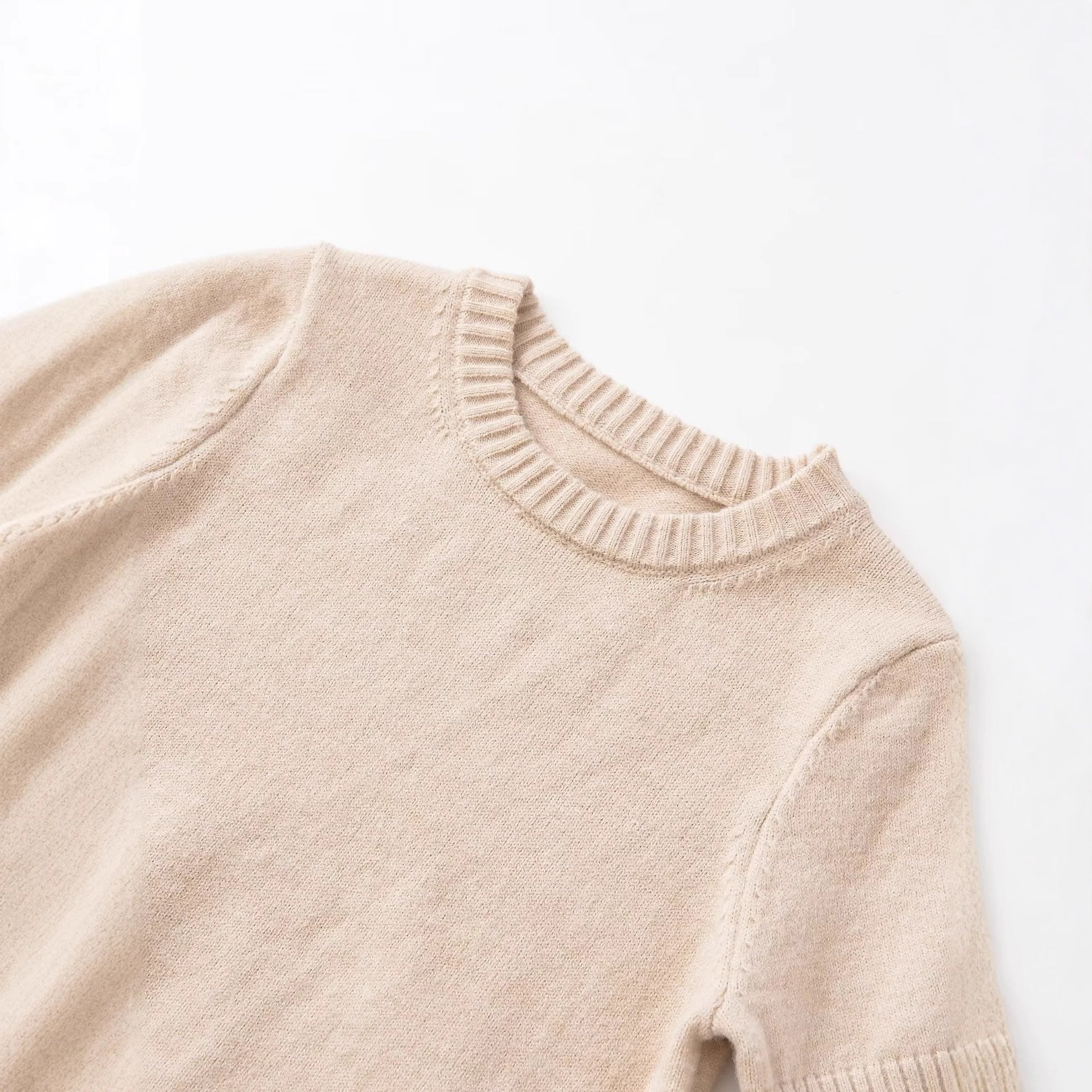 Womens Round-neck Simple Casual Knit Sweater