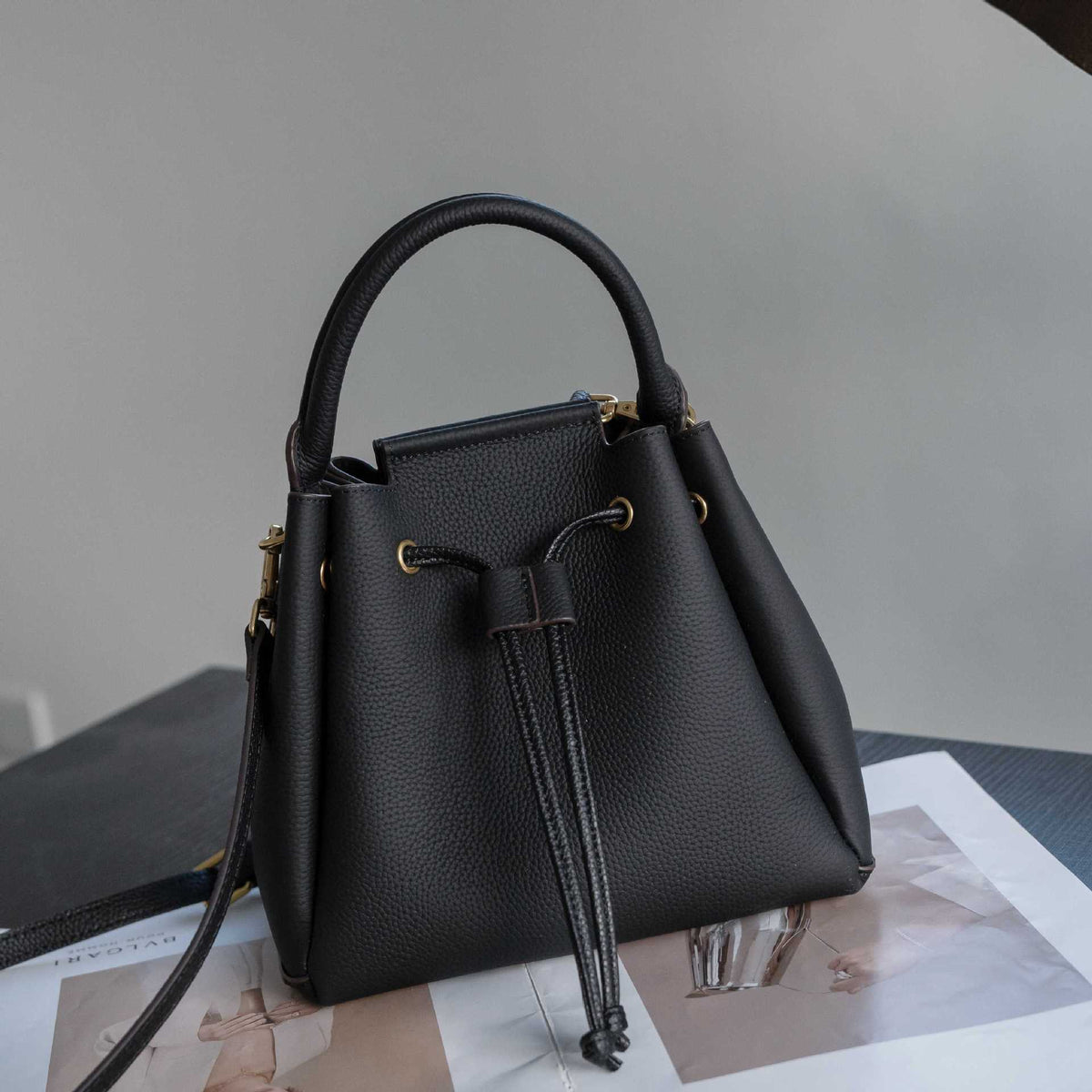 Cross-border TOGO Top-grain Leather Drawstring Bucket Bag For Women, 2026 New Large-capacity Versatile Genuine Leather Handbag