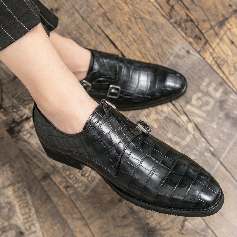British-style Mens Leather Shoes With A Square Toe And Embossed Pattern